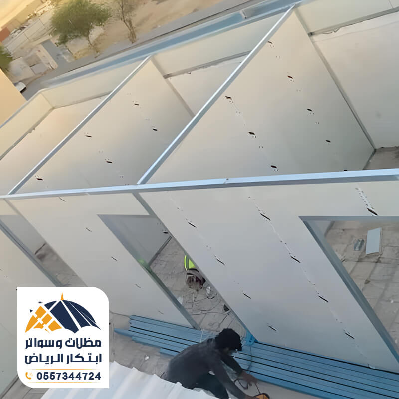 تركيب غرف وملاحق ساندوتش بانل من مؤسسة ابتكار الرياض
