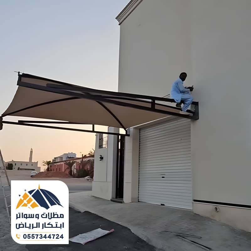 مظلات سيارات بتثبيت جداري بدون أعمدة امامية